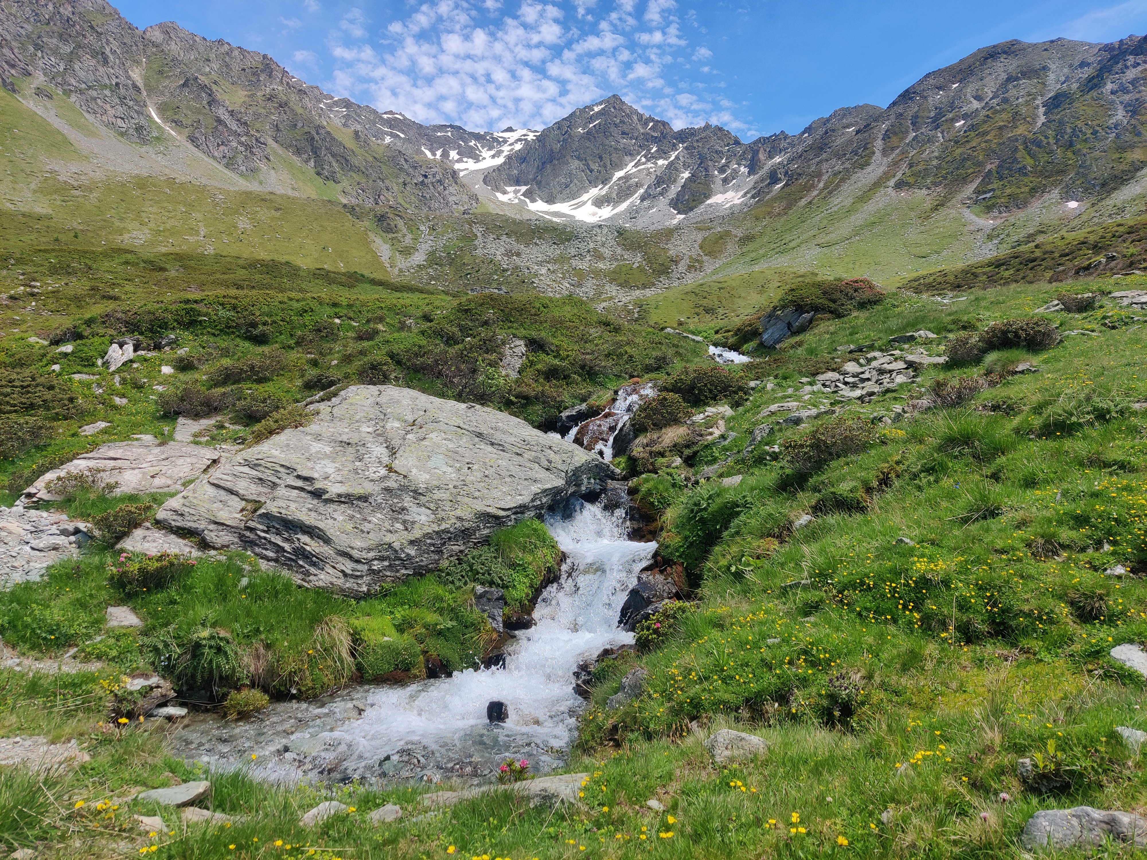 Placeholder: dramatic Swiss Alpine mountain range